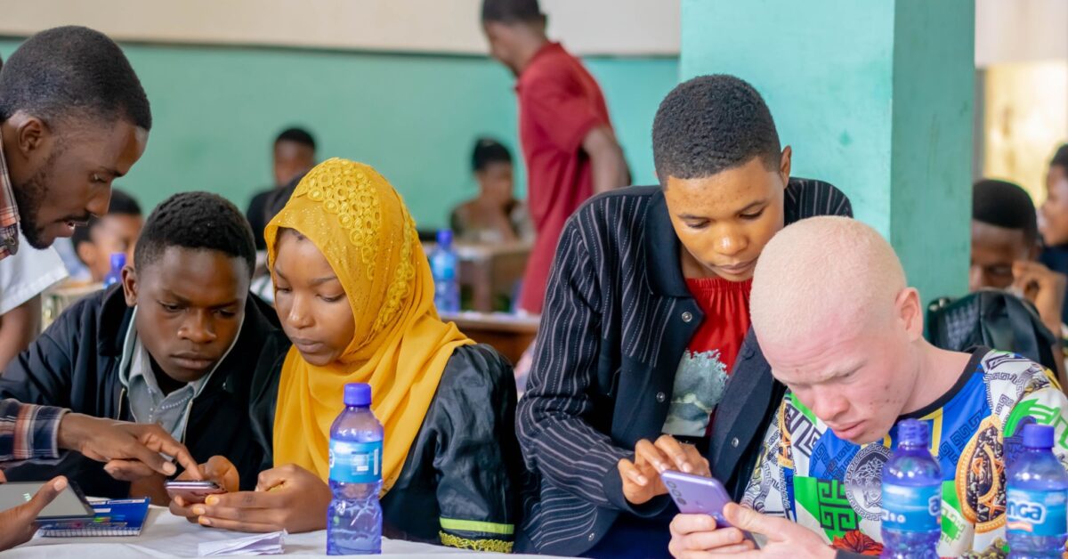 300 élèves et 150 enseignants formés sur les mécanismes de renforcement de l’intégrité au sein des écoles